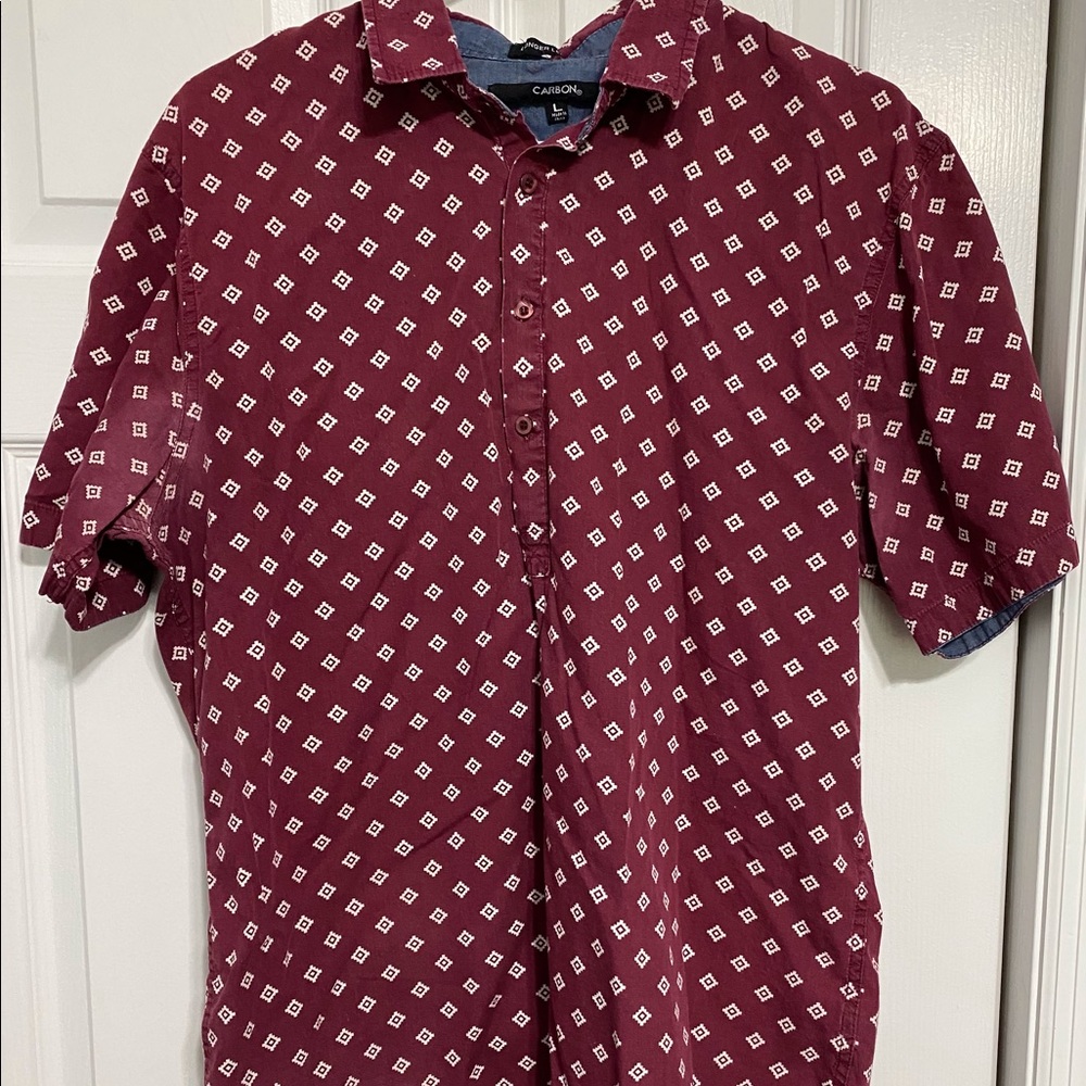 Carbon Mens Pullover Shirt Size Large Burgundy 3/4 Buttons Short Sleeve Cotton